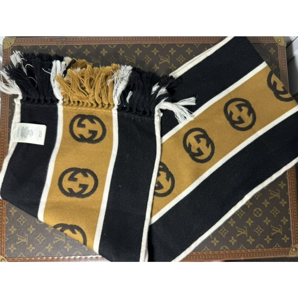 EUC Gucci Unisex GG-Jacquard Monogram Striped Wool Scarf
